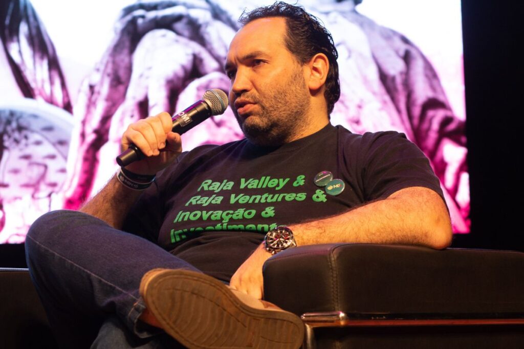 João Zica, CEO do Raja Ventures, no palco do Minas Summit. Foto: Camila Rocha